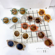 韓国風　子供雑貨　キッズ眼鏡　UVカット　キッズ用　フレーム　子供用サングラス　可愛い　選べる11色