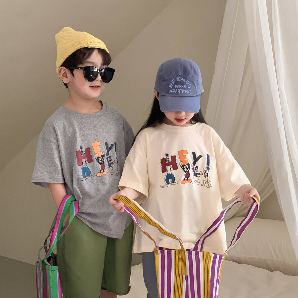 ★Boys&Girls★　Tシャツ　英文字　カジュアル　クールキッズ　韓国キッズファッション