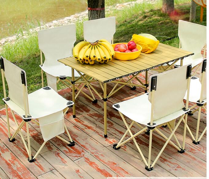 アウトドアテーブル 折りたたみ アルミ製 コンパクト ピクニック キャンプ バーベキュー ローテーブル