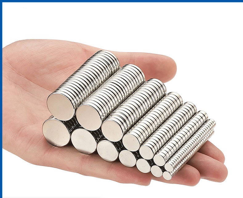 マルチサイズ マグネット 強力 ネオジムの磁石 超強力磁石 丸型 円盤磁石 冷蔵庫 事務所 DIY建築科学