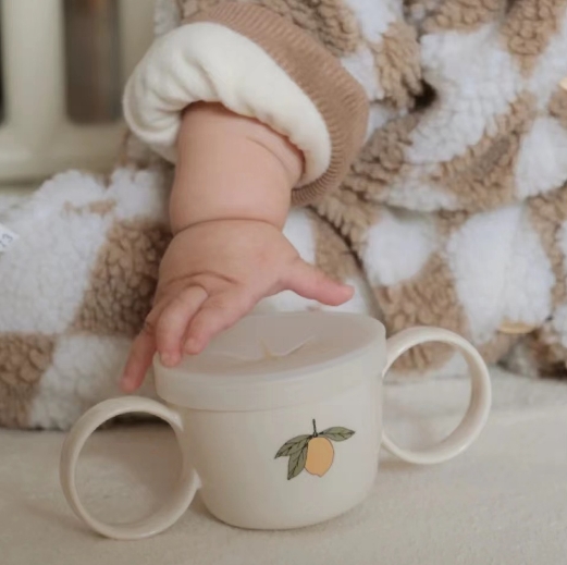 ins新作 子供用 ベビー用コップ 取っ手付 赤ちゃん ストロー 蓋