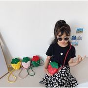 ins人気  子供用   子供バッグ  いちご  収納バッグ   ショルダーバッグ  ファッション 4色