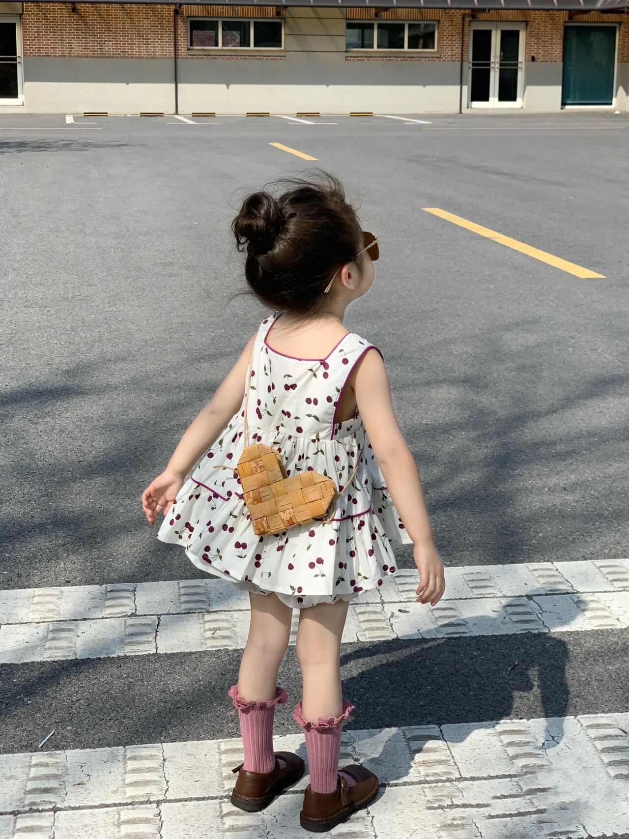 ボンポワン☆さくらんぼ柄シャツ、赤スカート☆size10 即納80,90サイズ】❤︎赤いさくらんぼ柄ワンピース