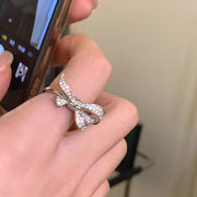 指輪　リング　アクセサリー　韓国ファッション　デザイン　金属　メタル　蝶結び