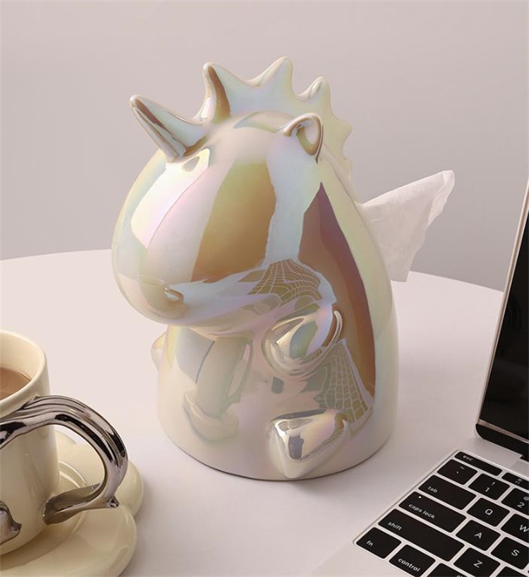 新しいデザイン 早い者勝ち セラミックティッシュ箱 ユニコーンの形 リビング ティッシュ箱 装飾品