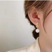 ピアス　个性     耳飾り　レディースアクセサリー　ファッション雑貨　韓国風　