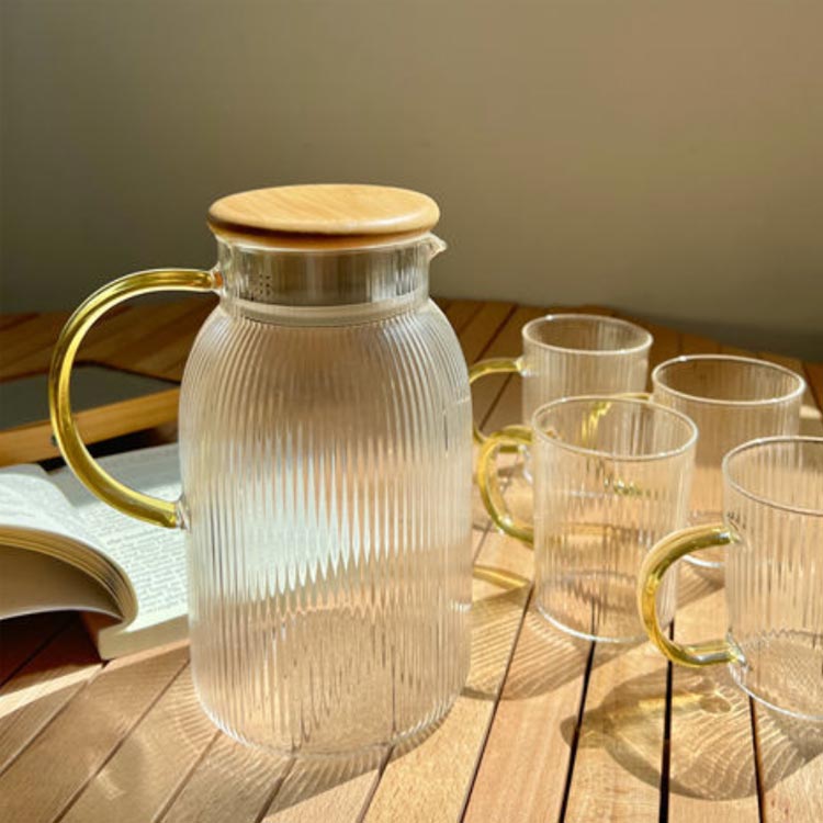 ガラスピッチャー Pewter ガラスピッチャー Squirrel & Brunch