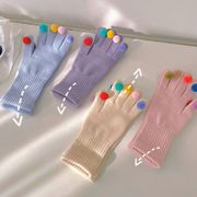 レディース手袋　ニット　ポンポン付き　韓国ファッション　デザイン　秋冬　全8色