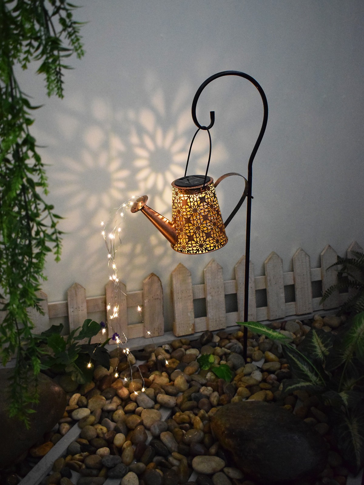ソーラーライト 庭飾り クリスマス クマ ソーラー充電 祝祭日用品  ナイトライト　夜間自動点灯　LED