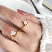 新作 欧米アクセサリー ステンレス鋼 chic ティアドロップ型ジルコンリング 可愛い 女性人気の指輪