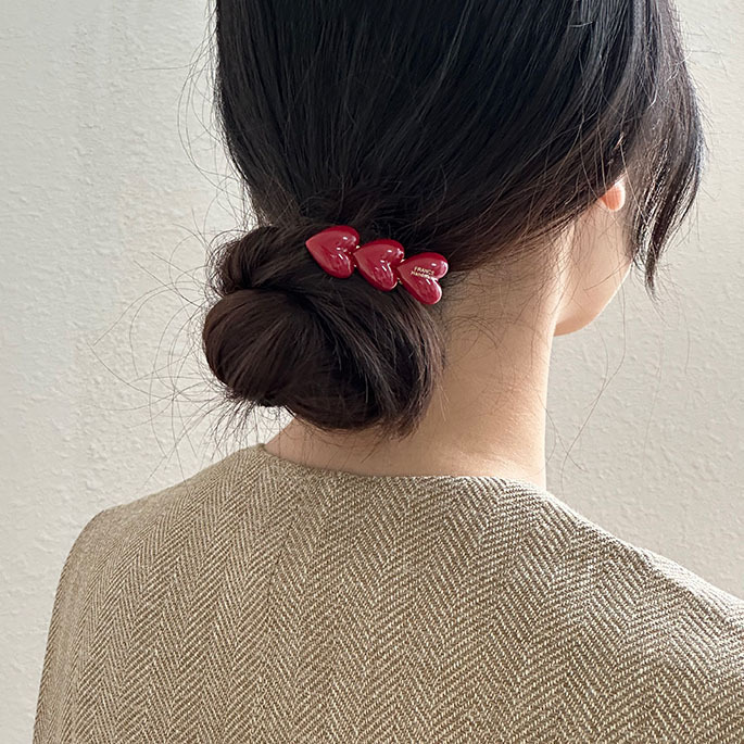 【上品でガーリーな雰囲気に♪】CHANEL ヘアピン ハート 上品でガーリーな雰囲気に♪】CHANEL ヘアピン ハート (CHANEL