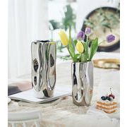 品質良い!店舗お勧め!抽象 曲面花瓶 陶磁器花瓶 水養花瓶 北欧スタイル リビングルーム 食卓