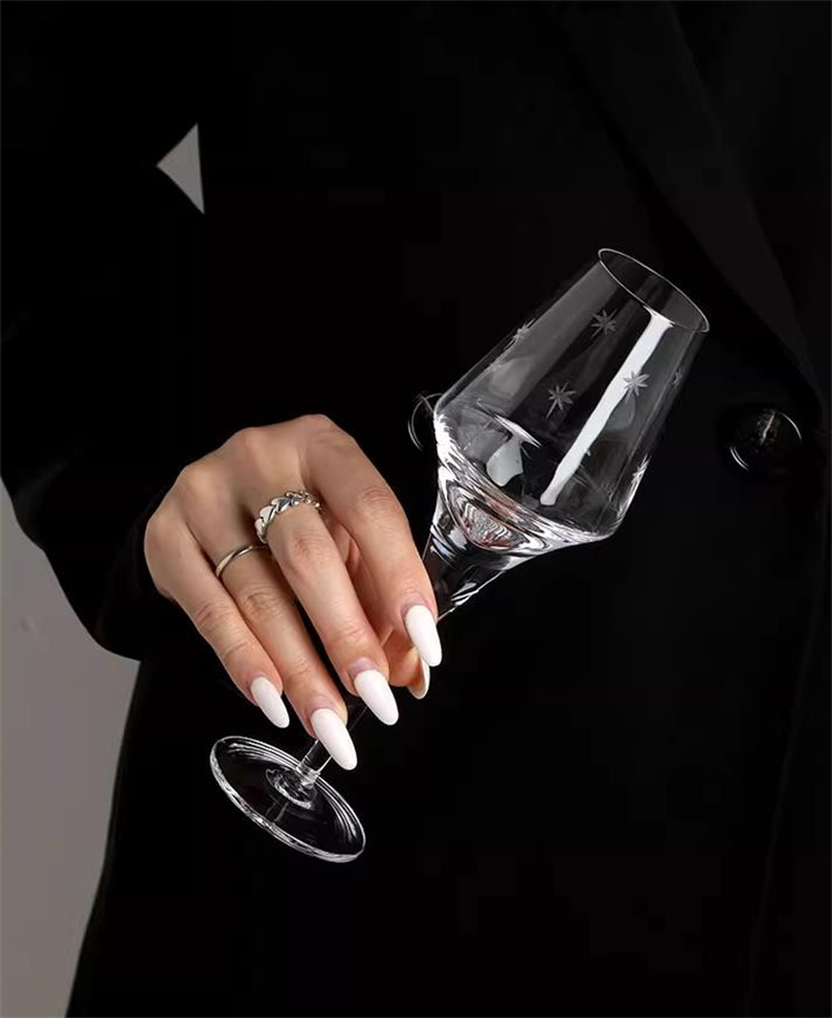 激売れ ハイフット グラス 上品映え シャンペン ユニークなデザイン 甘いグラス トレンド おしゃれな