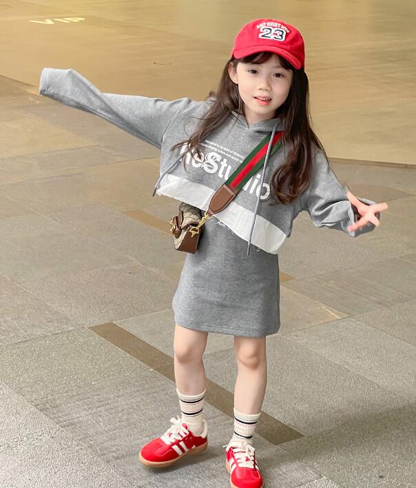 子供服 キッズ ベストワンピース+スウェットトップス セットアップ 90