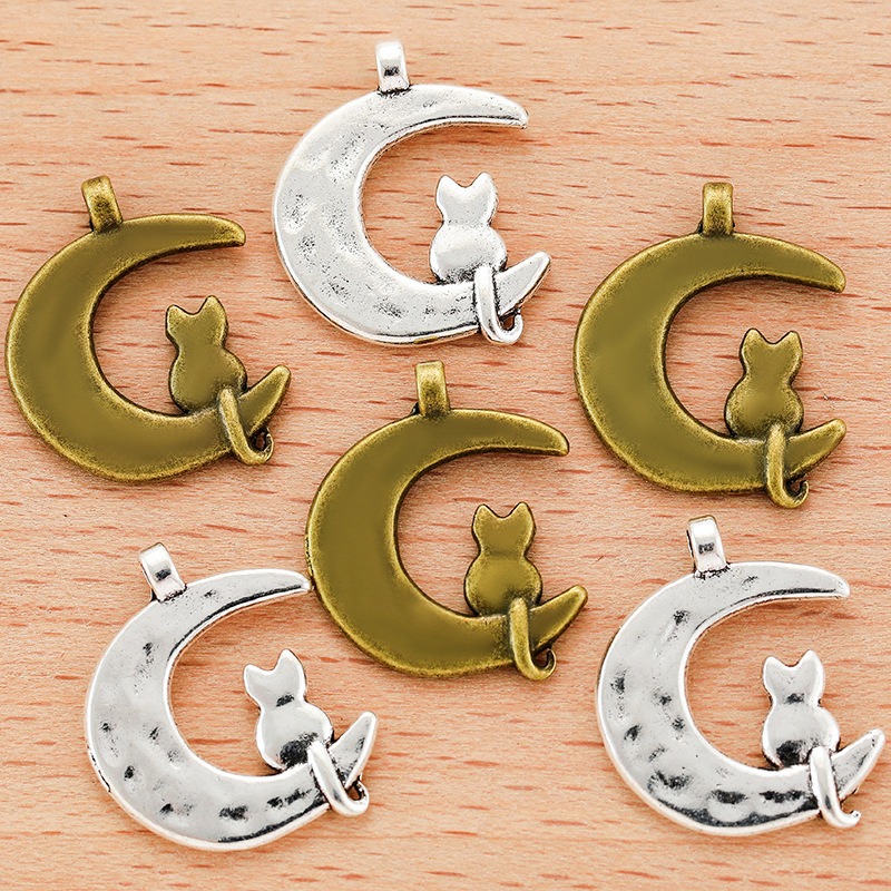 合金 月 ネコ 猫  チャーム アクセサリーパーツ  DIY材料 手作素材   猫雑貨