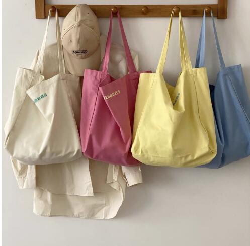 レデイーズ用　 新品　ズック　バッグ　ショルダーバッグ　大容量収納バッグ　鞄 4色