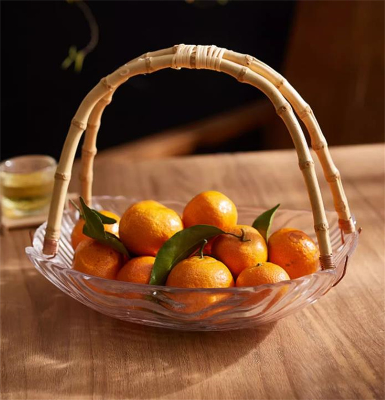 イメージ通りでした 籐編 ガラスのフルーツ皿 家庭用 フルーツ