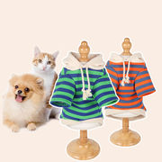 新しい秋と冬、ペットの服、縞模様のセーター、犬、猫、暖かい、パーカー