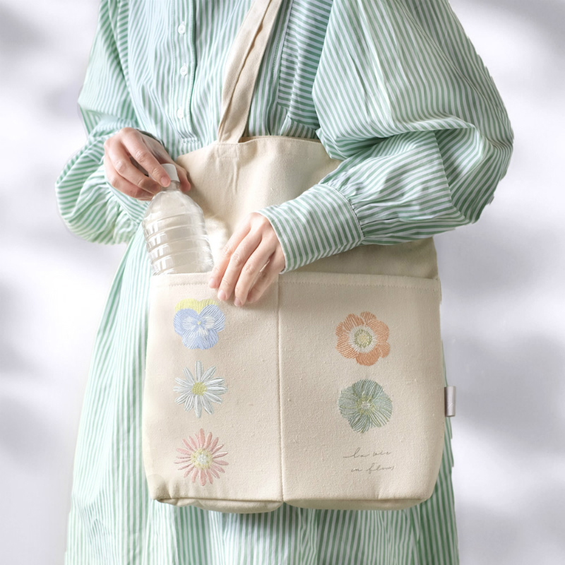ハンドメイド トートバッグ 華やかミモザ刺繍 グリーン 受注製作＞ミモザ＊＊ 手刺繍 トートバッグ トートバッグ