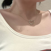 ハート型のネックレス   韓国ファッション シンプル 銀色 ネックレス  レディースアクセサリー