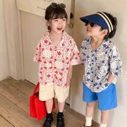 子供用シャツ、2024年夏の新しい韓国スタイルの子供用ファッションシャツ、花柄半袖シャツ