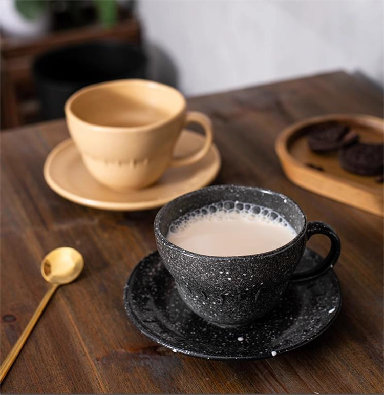 個性的なデザイン 早い者勝ち コーヒーカップ デザインセンス 洗練された マグカップ 陶磁器カップ