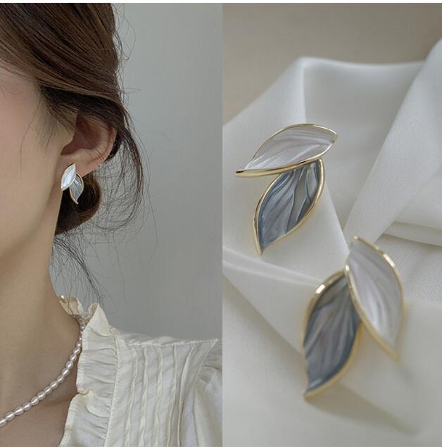 S925銀針気質真珠イヤリング高級ファッションレトロリボンピアス網紅百合デザイン感ピアス