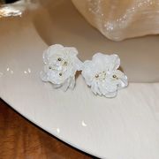 S925ピアス    白椿のピアス  白いお花のピアス   レディースピアス  韓国ファッション