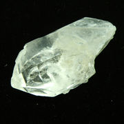 ≪特価品/国内在庫≫クォーツ水晶(Quartz)  ポイント 18x28x54 mm 29g