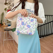 ★全3色★　フラワーポーチ　化粧バッグ　収納バッグ　ミニクラッチ　韓国ファッション