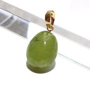 ペンダントトップ　スフェーン　マダガスカル産　K18　ゴールド　ケース付き