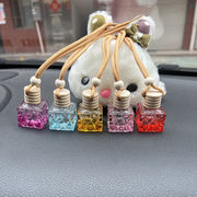 香水瓶 吊り下げ式 アロマ香水瓶 カーディフューザー瓶 芳香剤 詰め替え 香水入れ フレグランス ボトル