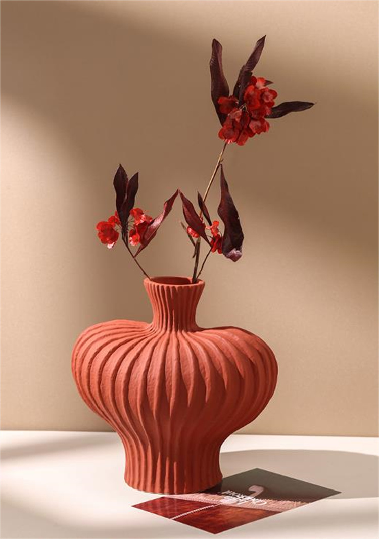 FRANZ 赤い花瓶 陶器 花の装飾 FRANZ 赤い花瓶 陶器 花の装飾 未使用 FRANZ ハイビスカス 赤い花瓶