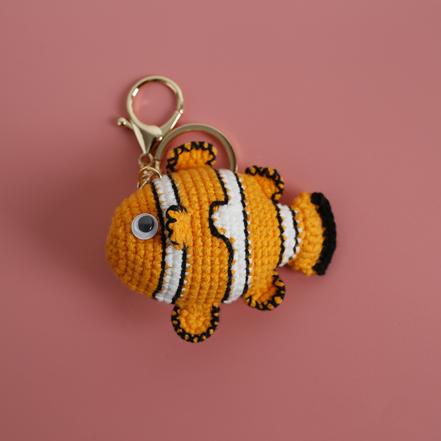 タ*ー様 ハンドメイド刺繍キーホルダー焼き魚と茶トラさん タ*ー様 ハンドメイド刺繍キーホルダー焼き魚と茶トラさん