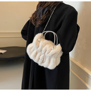 ファーバッグ　ショルダーバッグ　デザイン　韓国ファッション　もこもこ