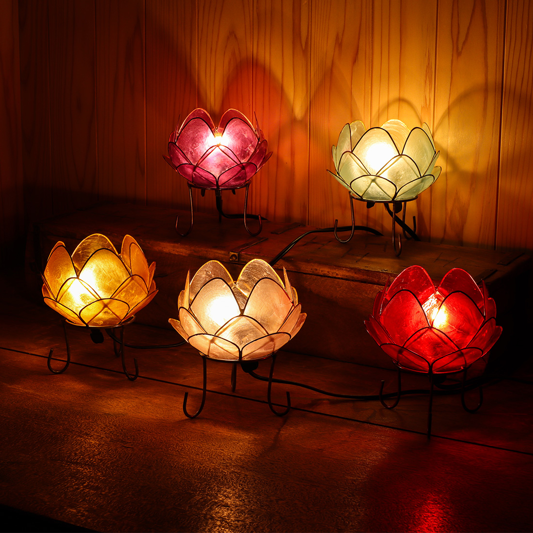 カピスロータスランプ（S）(20W)[蓮 ライト 照明 貝 シェル アジアン エスニック オリエンタル]