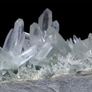 【一点物】クラスター　マニハール水晶　インド　マニハール地方産　ヒマラヤ水晶