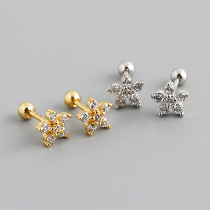 軟骨ピアス ボディピアス クリア 金色 銀色  かわいい キャッチ 金属アレルギー対応 ファーストピアス 花