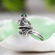 ジルコンカエルリング  男女兼用  指輪 カエルアクセサリー 蛙 カエル雑貨 カエルモチーフ カエルお土産