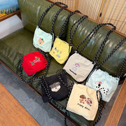 サコッシュ　韓国ファッション　春夏　デザイン　大容量　かわいい　ミニーバッグ　ナイロン　刺繍