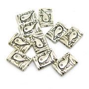 【在庫限り】 メタル合金パーツ 約15x10x3mm シルバーカラー 《10個》 金具