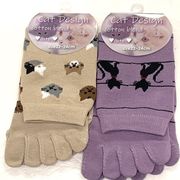 【年間売れ筋】婦人　綿混　ネコ柄　かかと付き5本指クルーソックス