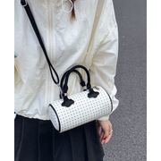 ショルダーバッグ  斜めがけ  ボストンバッグ サコッシュ