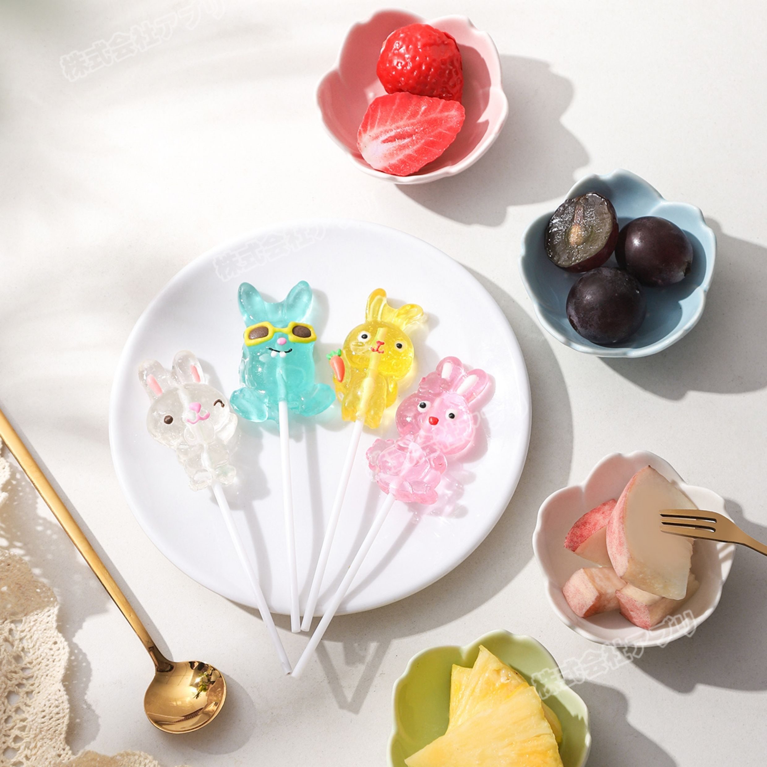 【タイムセール】うさぎさん♡ロリポップキャンディ 12本/24本】ラビットロリポップ 兎 キャンディ お菓子 フルーツ味 人気