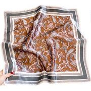 エレガントなプリント柄入り100％シルクプチスカーフ　全2色　04507