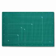 プラス カッターマット カッティングマット A3 グリ－ン 48584