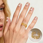 おしゃれ  透かし彫り  ハートの指輪 ステンレス レディース  指輪 リング  フリーサイズのリング