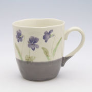 「毎日使う器」　四季草花　マグ（紫）
