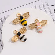 ミツバチ チャーム アクセサリーパーツ 手芸材料 メタルチャーム デコパーツ ハンドメイドチャーム DIY