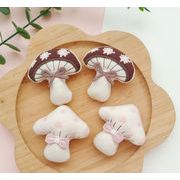 かわいい ぬいぐるみ キノコ ブローチ  きのこアクセサリー  きのこ雑貨 女性コサージュ  きのこギフト